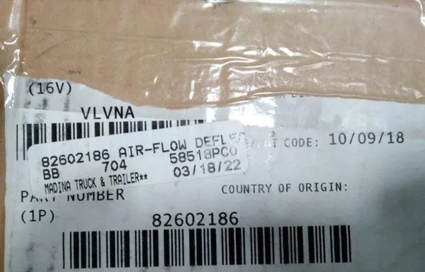 82602186 Genuine Volvo Air-Flow Deflector