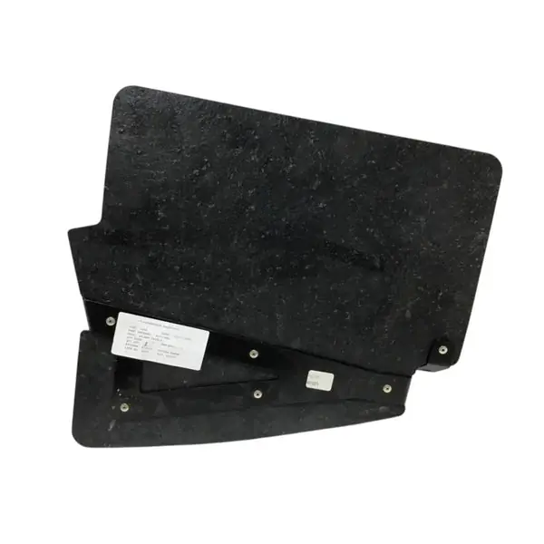 82711885 Genuine Mack Splash Shield