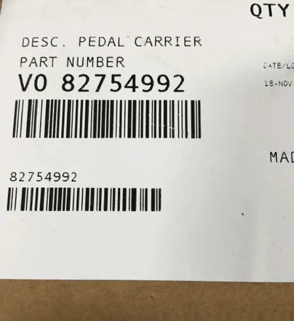 82754992 Genuine Volvo Pedal Carrier