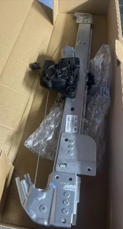 Genuine Freightliner Left Side Window Regulator Electric Assembly