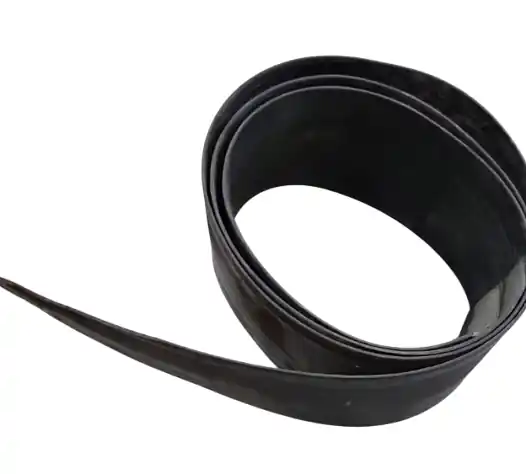 SK0221797-US20260702-105043-0 A33-1192-3400 Genuine Paccar Lower Fairing Extension - Image 1