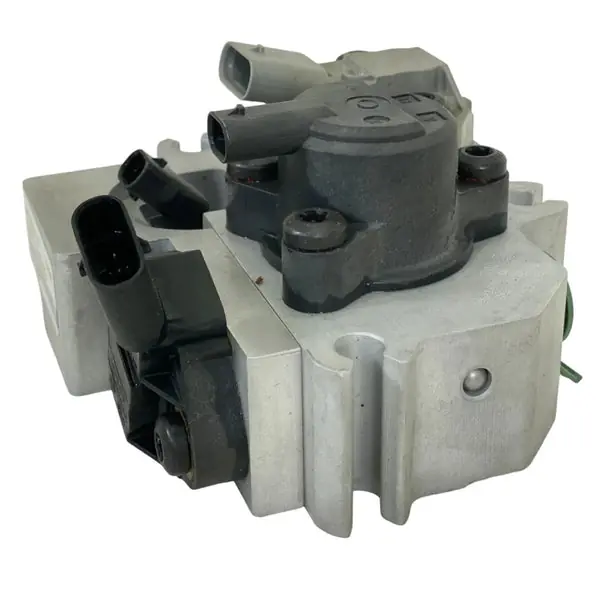 SK0225760-US20260702-105043-0 EA4710700055 Genuine Detroit Diesel Doser Metering Unit - Image 1