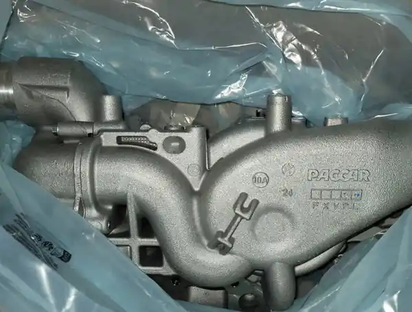 Genuine Paccar Cooling Pump Assembly