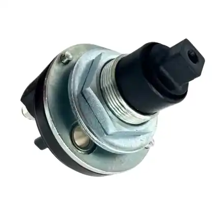 SK0229151-US20260702-105043-0 P271086100 Genuine Paccar Battery Disconnect Switch - Image 1