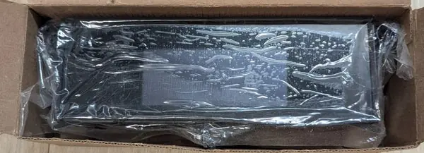 SK0229437-US20260702-105043-0 Genuine Paccar Gauge Cluster Screen - Image 1