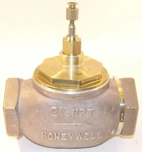 SK0233031-US20260702-105043-0 Honeywell V5011F1105 2-1/2 inch NPT Bronze Globe Valve - Image 1