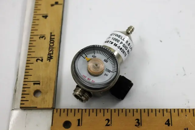 SK0233568-US20260702-105043-0 Honeywell M-502875 0.5 LPM Regulator for HVAC Systems and Industrial Applications - Image 1