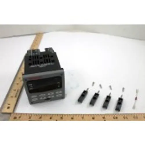 SK0233780-US20260702-105043-0 HONEYWELL DC3200EE000R240100 - Dc3200-Ee-000R-240-10000-E0-0 - Image 1
