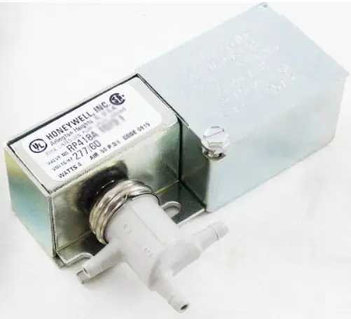SK0234320-US20260702-105043-0 Honeywell RP418A1073 Electric/Pneumatic Relay 277V Surface Mount - Image 1