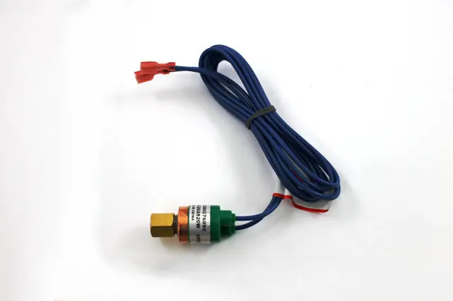 SK0235553-US20260702-105043-0 Trane SWT3018 SPST N/O Pressure Switch 25Op 41Cl - Image 1
