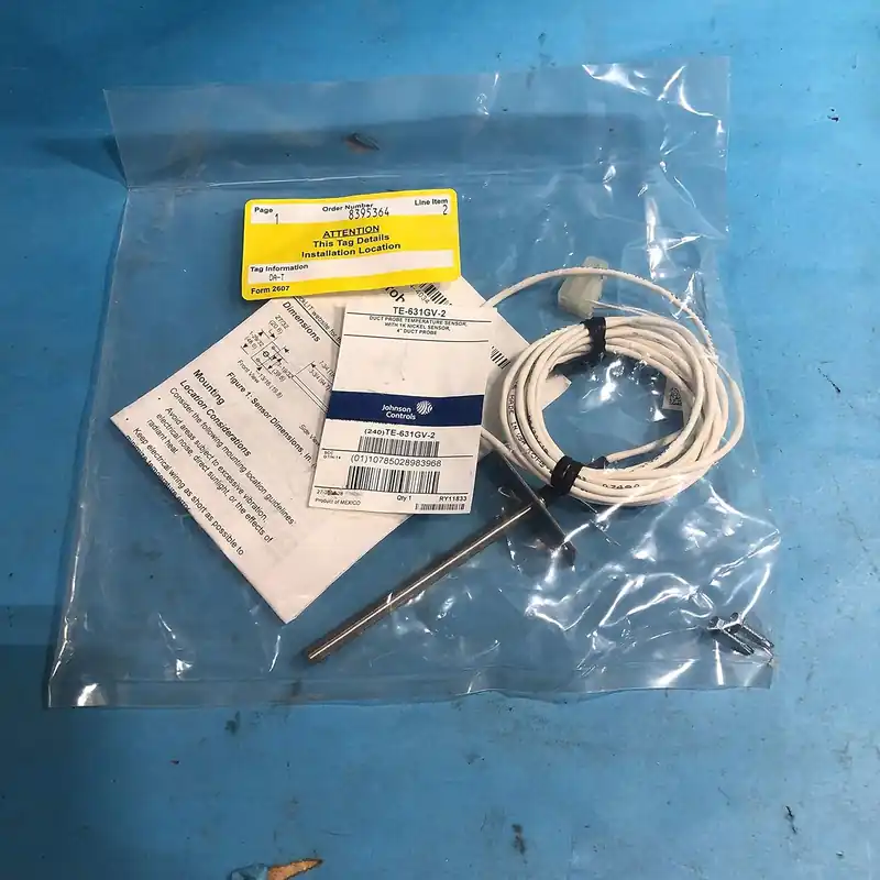 SK0239869-US20260702-105043-0 Johnson Controls TE-631GV-2 Temperature Sensor Flange 4 Size - Image 1