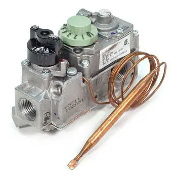 SK0240187-US20260702-105043-0 Robertshaw 710-205 Hydraulic Snap Action Gas Valve 1/2 x 1/2 - Image 1