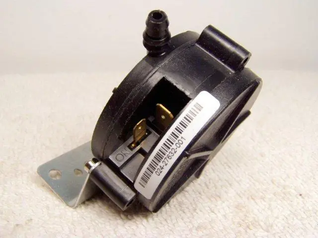 Texas Furnace 2078081 - Air Pressure Switch  (2078081)