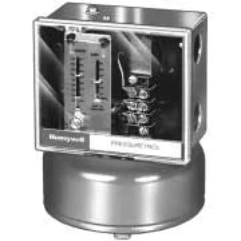 SK0244843-US20260702-105043-0 Honeywell L91B1035 Pressuretrol Control Modulating Range 0-15 PSI - Image 1