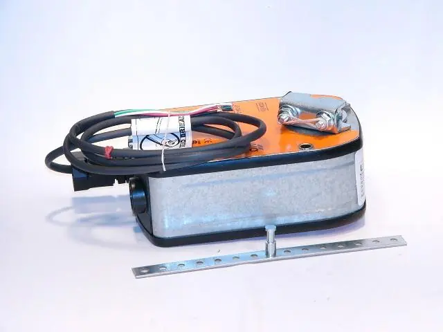 SK0245045-US20260702-105043-0 Belimo LF24-3 Spring Return Damper Actuator 24VAC/DC - Image 1