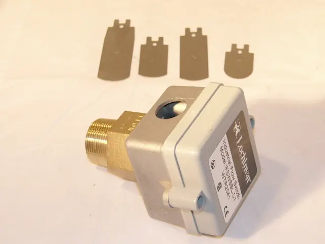 SK0245120-US20260702-105043-0 Lochnivar WTR2041 Switch Flow Outdoor - Image 1