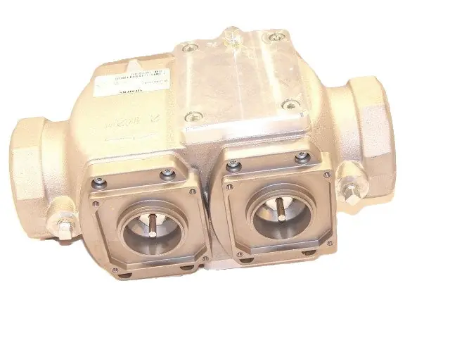 SK0245983-US20260702-105043-0 Siemens Combustion 2 1/2" Thd Double Vlv Body - Image 1