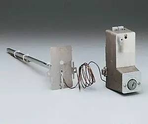 SK0247703-US20260702-105043-0 Honeywell LP920A1005 Pneumatic Temperature Controller for Duct Mounting - Image 1