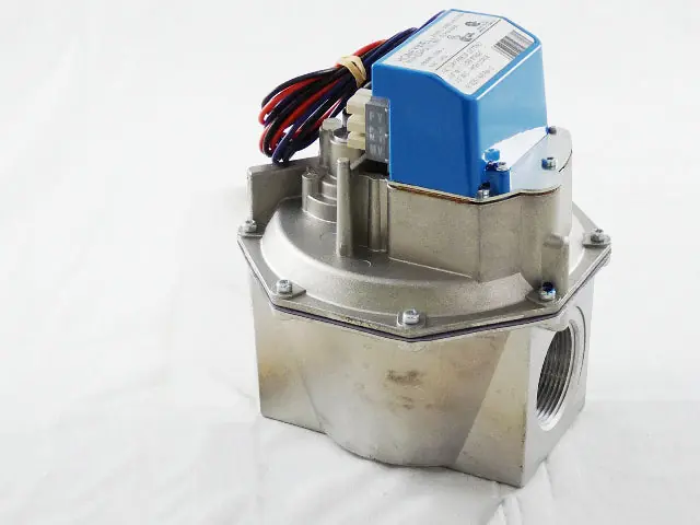 Laars RV0051400 1 1/2 2-Stage Combination Gas Valve