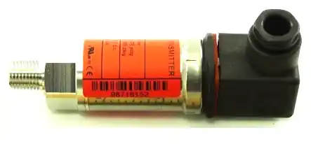 Danfoss 060G2102 AKS 33 Pressure Transmitter 10-30 VDC