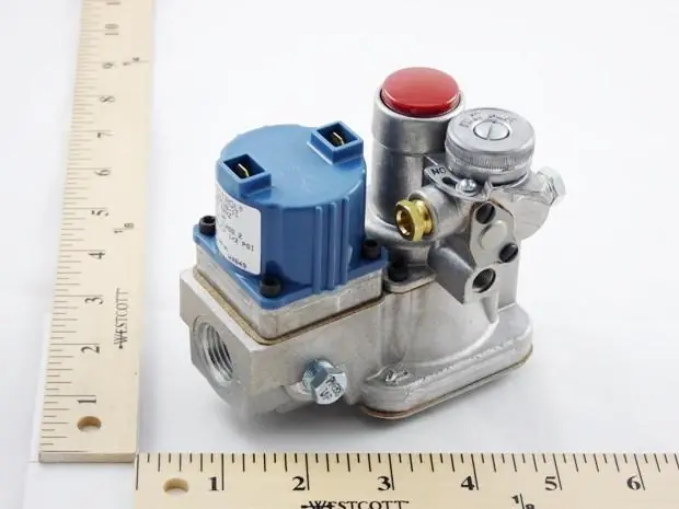 BASO Gas Products G92CGB-11 1/2 Inch 24V Gas Valve with Auto Pilot
