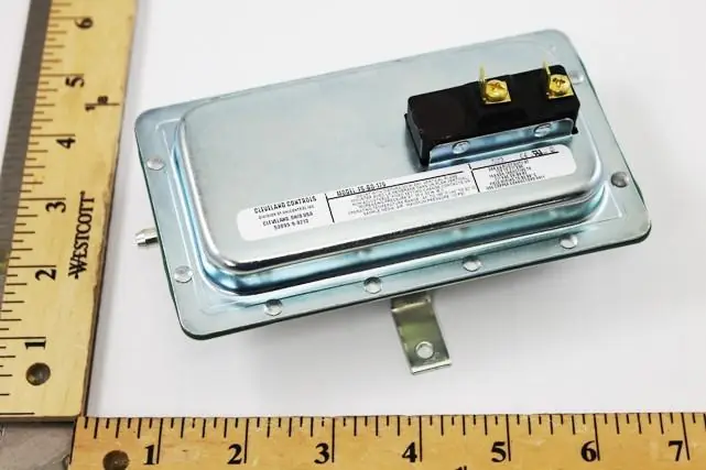 SK0255645-US20260702-105043-0 Cleveland Controls FS-BO-179 Air Flow Switch 120-277VAC - Image 1