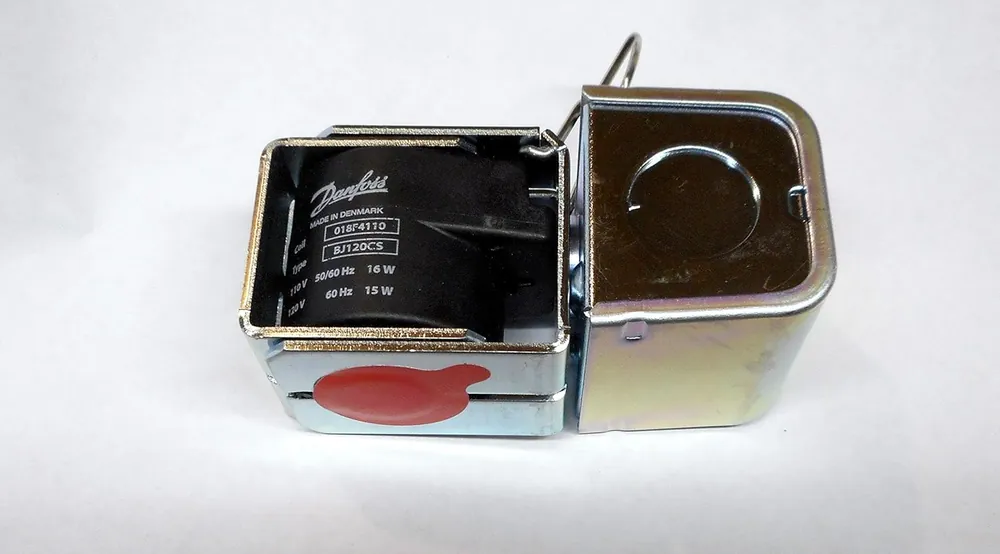 SK0256465-US20260702-105043-0 Danfoss 018F4110 Solenoid Coil 110V General Purpose with Junction Box - Image 1