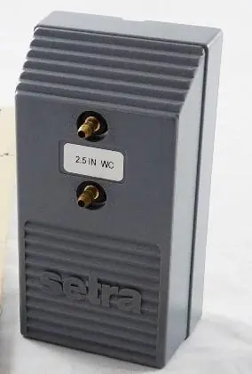 SK0258394-US20260702-105043-0 Johnson Controls DPT2641-2R5D - DP TRNS 0 TO 2.5 wc 4-20 ma - Image 1