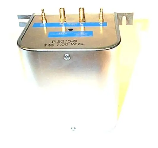 SK0258508-US20260702-105043-0 Johnson Controls P-5215-8 Differential Pressure Transmitter 0-1.0 PSI - Image 1