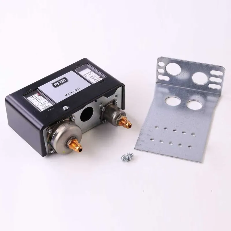 SK0258870-US20260702-105043-0 Johnson Controls P170SA-1 Dual Pressure Control SPDT Switch Independent Adjustment - Image 1
