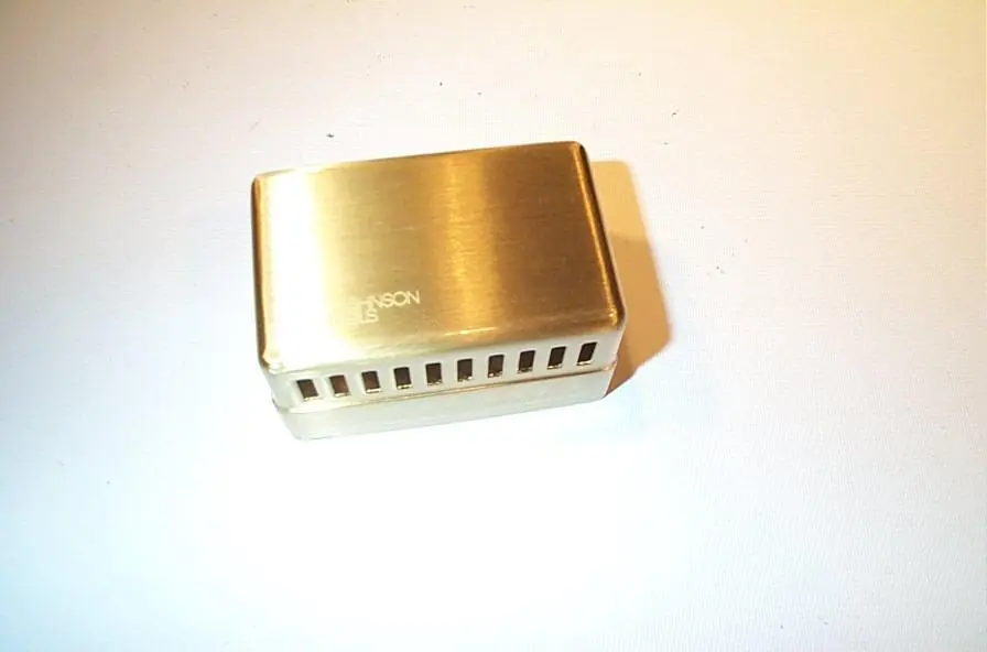 Johnson Controls T-4002-2127 Metal Thermostat Cover Horizontal Concealed Brass