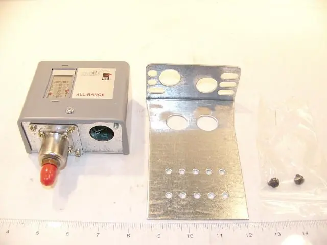 Johnson Controls P70JA-18 - 50-450,OPEN HI,M-BLOCK,ADJ DIF