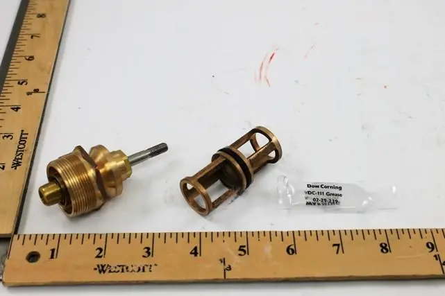 Johnson Controls V-3854-6052 1/2In Inner Valve Assem, Plug And Cage
