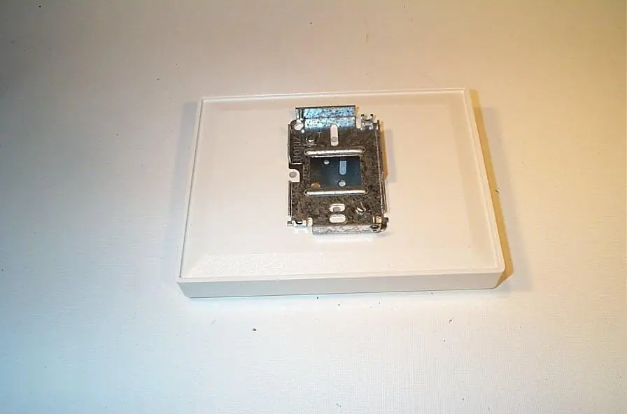 SK0259507-US20260702-105043-0 Johnson Controls T-4000-630 Universal Conversion Kit for Thermostats - Image 1