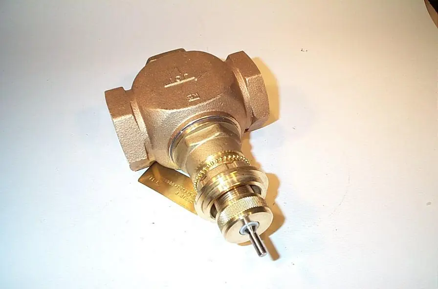 SK0259555-US20260702-105043-0 Johnson Controls VG7243PT+822C01 Actuator 1-1/4 inch NPT NO Valve 3-6PSI - Image 1