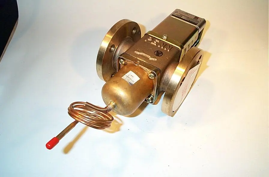 Johnson Controls V46CQ-2 - 1 1/4"NAVY WTR# REG VLV 70-260