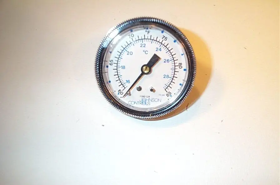 SK0259986-US20260702-105043-0 Johnson Controls T-5502-1134 Temperature Indicator 60-85 Degrees 2 1/2 Inch - Image 1