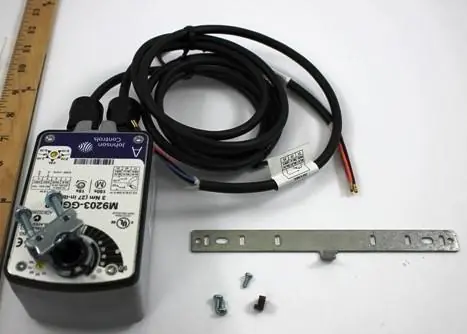 SK0259992-US20260702-105043-0 Johnson Controls M9203-GGB-2 Electric Spring-Return Actuator 24V with Auxiliary Switch - Image 1