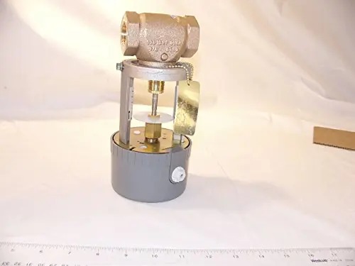 SK0260075-US20260702-105043-0 Johnson Controls VG7241LT+423GGA Brass Trim Globe Valve Spring Return Electric Actuator - Image 1