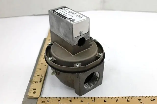 Lochinvar & A.O. Smith 100171722 - High-Performance 1 1/2" 24V Gas Valve