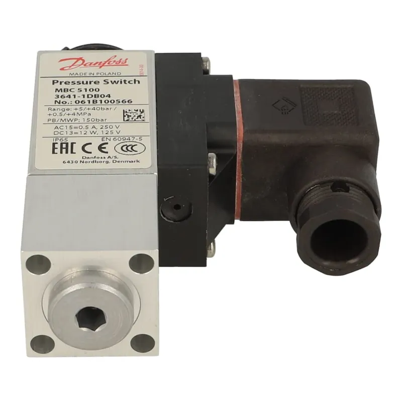 SK0263354-US20260702-105043-0 Danfoss 061B100566 MBC-5100 PressSwitch 5-40bar - Image 1