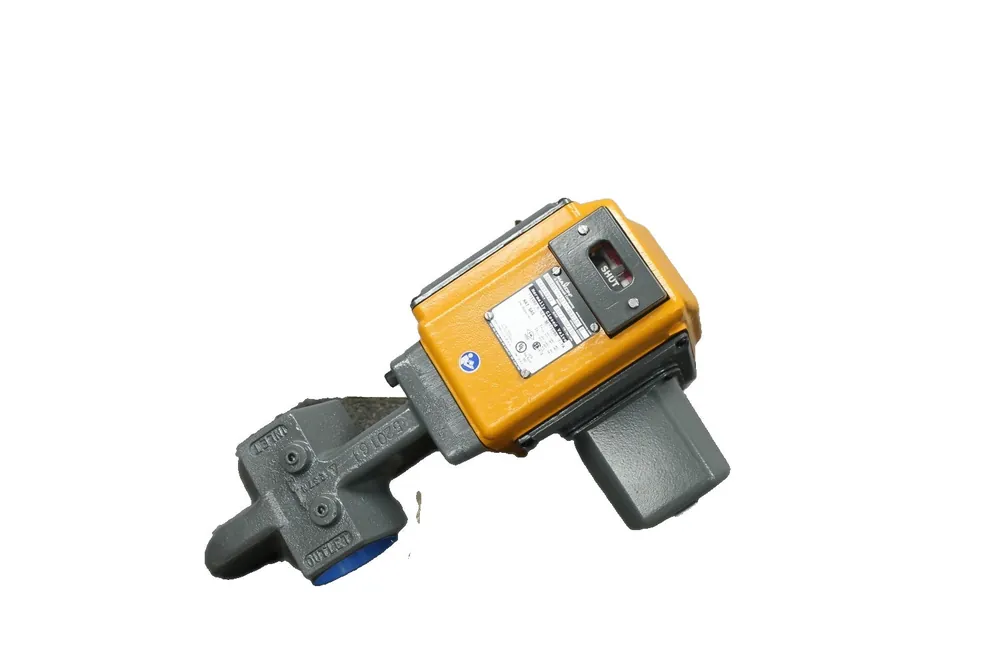 Maxon 300Cma11Aa11Bb21A0 - Gasvalve115V Vcs-Vos 3"Npt Cp
