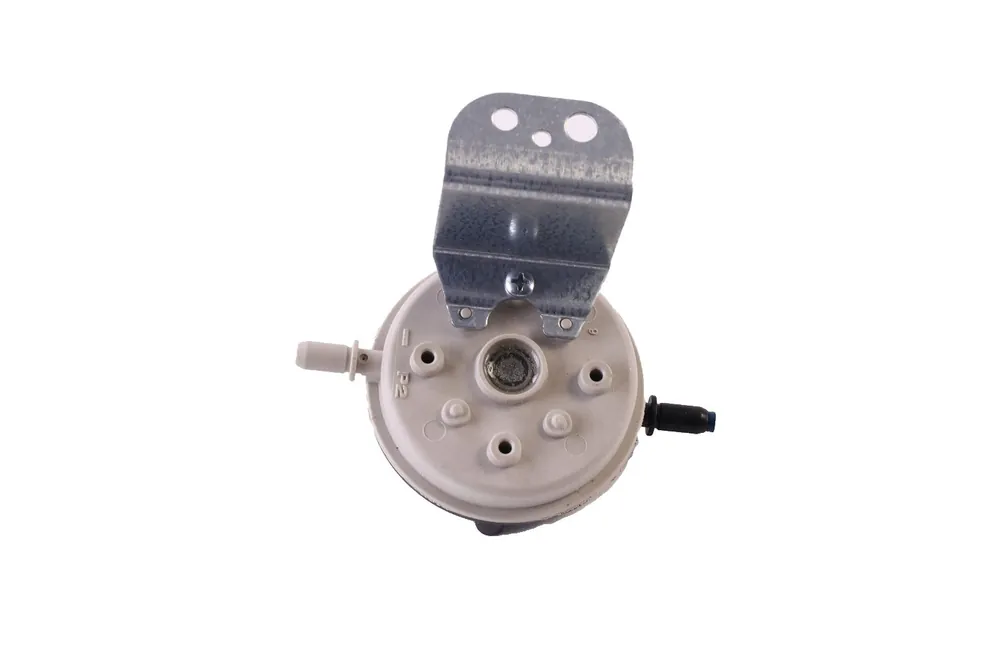 SK0265448-US20260702-105043-0 Trane SWT3246 1.15WC SPST Pressure Switch - Image 1