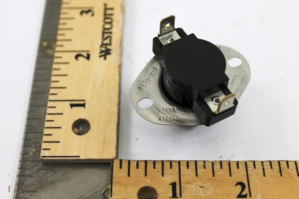 SK0266388-US20260702-105043-0 York S1-8866-3281 Auto Limit Switch - Image 1