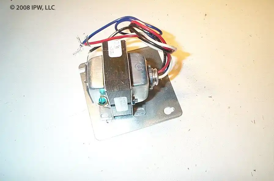 SK0266837-US20260702-105043-0 Emerson S84Z-90 Climate-White Rodgers 120/208/240V-24V 40Va Univ Mt - Image 1