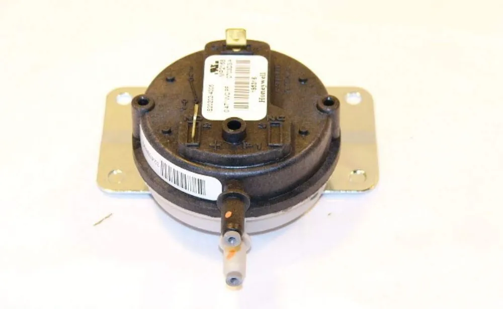 SK0268009-US20260702-105043-0 Reznor 195316 Pressure Switch .47wc SPST - Image 1