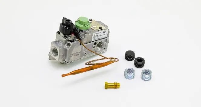 SK0271361-US20260702-105043-0 Robertshaw 710-201 1/2 Snap Acting Gas Valve 18 Non-Reg - Image 1