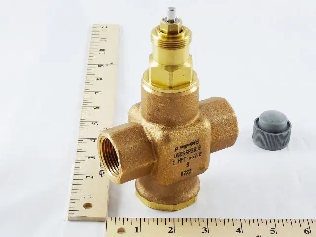 SK0275483-US20260702-105043-0 Honeywell V5863A3010 1 Inch NPT 3-Way Small Linear Brass Valve 7.8 Cv - Image 1