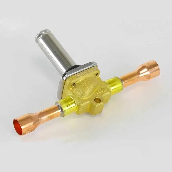 DANFOSS 032L7121 Solenoid Valve 1/2 Inch ODF EVR8 Normally Closed